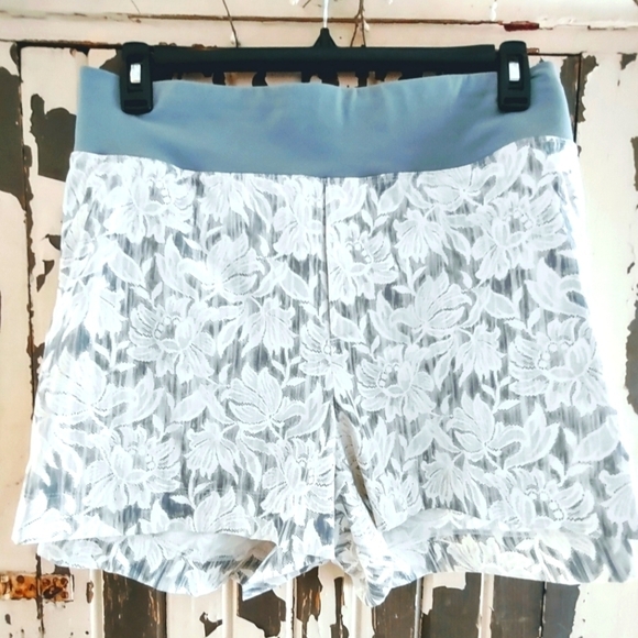 ATHLETA TREKKIE NORTH SHORT 20 NWOT - Picture 1 of 13